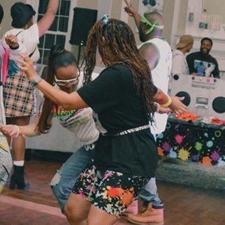 mconnley's profile picture. Humanitarian, lover of the arts, political junkie, marketing maven. Interested in people--how they think, feel and act...and what motivates them.