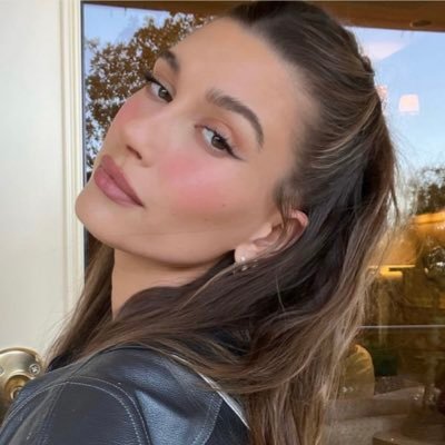 bizzIeoff's profile picture. heartbreaker