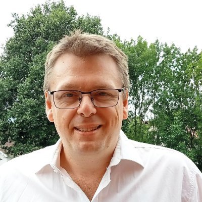 #ContinuerLaFrance ! Nous ne voulons pas être « les consommateurs producteurs flexibles qui se divertissent » d'une simple province de l'Empire du moment !
