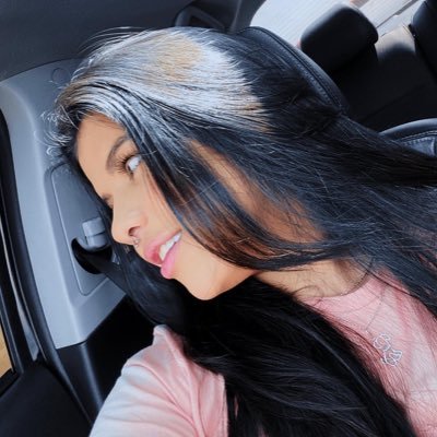 Jhennifer | Youtuber | Se você tem um sonho, apenas acredite. | Contato profissional: JhenniferAngelina@hotmail.com 🌹