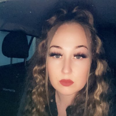 AimeeM1189's profile picture. painter & decorator. Actively anti racist. neurodivergent . Jaylens mother.