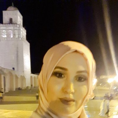 selmise65272567's profile picture. 