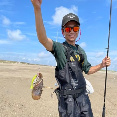 k_mittu24's profile picture. Fortniteうまくなりたいけど、中々うまくなれない30代です！PC PADでプレイしてます。キーマウとか出来る気がしない😅もっと対面うまくなりたいけど全然上手くなれない😔地道に練習あるのみ！！！チャンピオンリーグ行く事がとりあえずの目標です！頑張ります！！最近海釣りにハマり中🐟