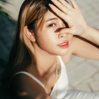 👧🏻年年18歲♎️ 人像|攝影|麻豆|model |工口 |寫真 |歡迎合作邀請 instagram:_alice_life0.4 |