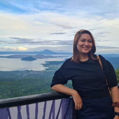 mauiebella's profile picture. Stuck in reverse.