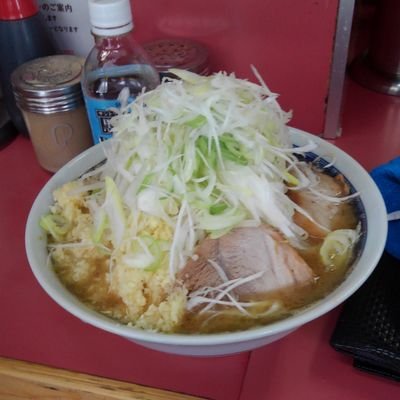 ラーメンのことしか書かない垢
主に二郎出没記録🍜
勝手にフォローしちゃいます🙇‍♂