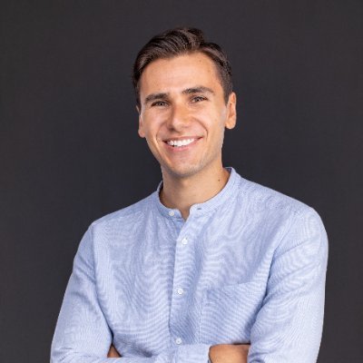 RafCalzadilla's profile picture. My speciality is helping R&D orgs transform their data into scientific discoveries! | Career Coaching Professionals @ Your Coach Raf