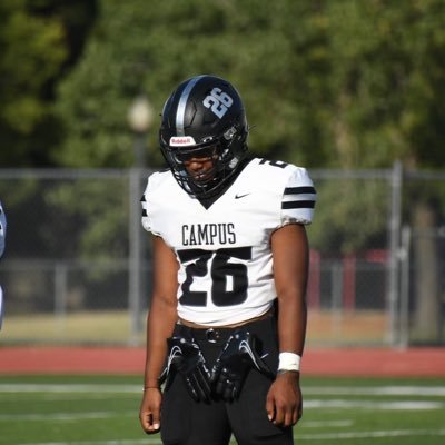 RJB💜/CHS|Class of 2023✝ | 5,10RB Squat 405•Clean 275•Love the struggle and always be happy 🖤