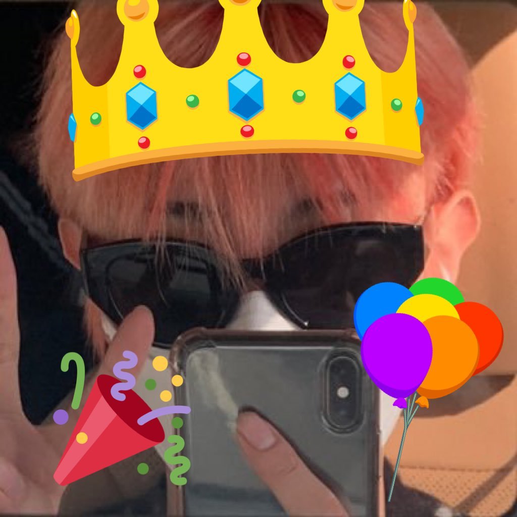 um helo everynyan U can rq but i dont realt use twiter anymore . i probably followed u cuz ur funny Im active on my insta Just dm for it ,