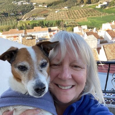 #Spain 🇪🇸 Wife, Aunty, Friend she/her available for coffee and cake or a schooner of sherry