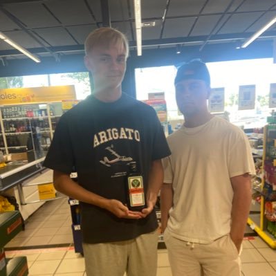 theosaverstam's profile picture. Håller på Spurs och ÖSK.