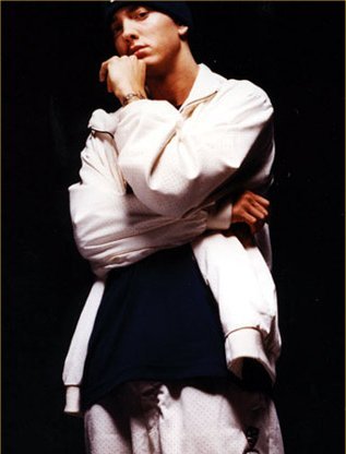 prateeksharma72's profile picture. well im a student i was born on 5 jan 19194