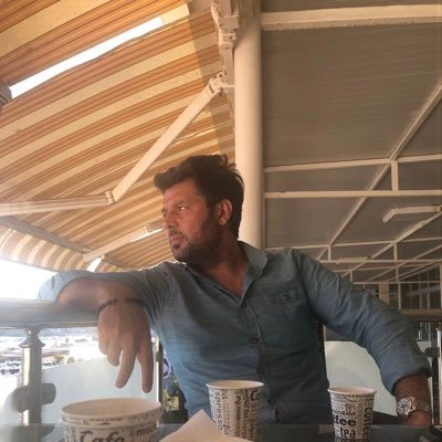 Co-starring|Civil Engineer|Software Development Engineer in test|Entrepreneur(Yardımcı oyuncu|İnşaat mühendisi|Yazılım geliştirme test mühendisi | Girişimci)