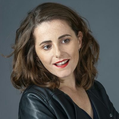 La_Bernis's profile picture. Jo de gran vull ser divertida i actriu.                          
Teatre⚡Contacontes⚡Stand up⚡Audiovisual 
       📚Llibreria La Tribu