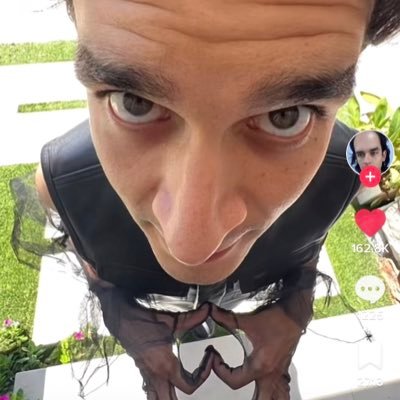 3xpisces_crying's profile picture. in my training arc ☉♓︎︱☽♐︎︱⇡♋︎