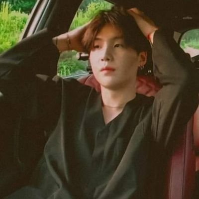 momyhollyngie93's profile picture. seesaw the moment♡