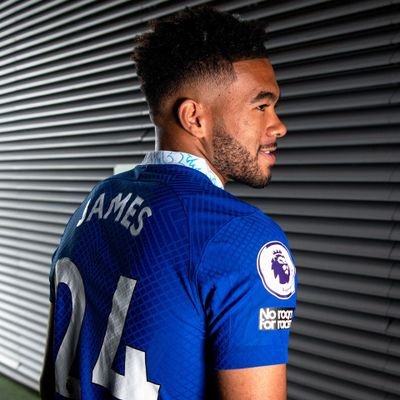 JoelVeltmann's profile picture. God first 🙏🏽,A Catholic,Messi No 1 GOAT 🐐,Reece James24 and Enzo8 top fan🎯😍, Team Chelsea💙🤝🏻 🏆,Davido 001 🎵 🎤🎙️ Obedient ....🇳🇬