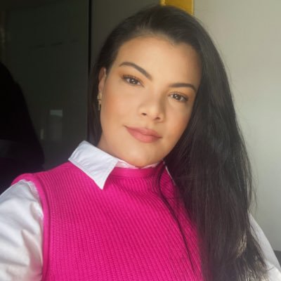 arquiteta, paraense tentando a vida em São Paulo, viciada em chocolate e ruim nos games.