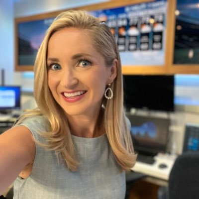 Emmy Nominated Meteorologist now at @WBZ. Former Meteorologist @WGME. @msstate & @BU_Tweets alum. Born and bred New Englander, Meteorologist, wife & Mom ☕️☀️🍦