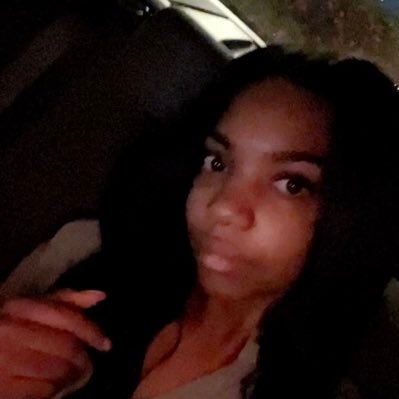 __daniyahh's profile picture. 