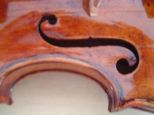 Biodegradable, liberal, baroque violin-music-making machine. Incognito on YouTube as 'Lavius Lumens'.  Laetus in praesans-'Joy in the present'