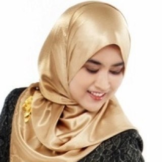 SuElandra's profile picture. A wife and mum of two very active pre-school boys who has a career in the media sector and trying to fulfil what SAHMs do during what's left of her time.