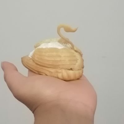 MoonLover543's profile picture. 