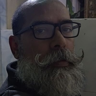 3rn3st0's profile picture. 🇺🇦 Noctívago, repto entre funciones y ciclos de reloj. Tuiteo porque mis pruritos cerebrales me impelen a hacerlo.

! AutoFollowBacks()