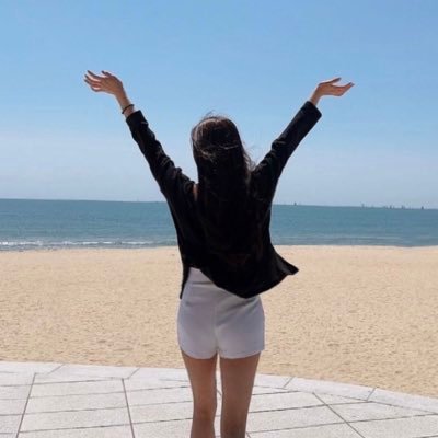 Sundy0624's profile picture. 如果云层是天空的一封信，能不能再听一听你的声音