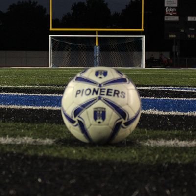 Leavenworth Boys Soccer photos, results and highlights.