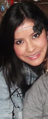 E não pense mais em desistir, existe um mundo que só que te ver sorrir ♪