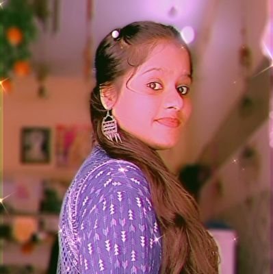 ishikasinghal_'s profile picture. You glow differently😇when you start loving yourself🌻💕