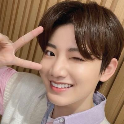 CUTEJUNKYUTE's profile picture. 