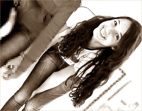 Quer me seguir'? fiqê a vonttade só nao garantto -qqê seus twetts sejam bons o suficients para me fazer seguir de volta :P
Grande Beeijo ;** BY:Milena Xavier