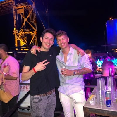 AndrewGarson8's profile picture. 