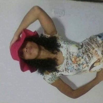 Jessica Cardoso 
morro em Vila velha Espirito Santo

 Brazil!!!!!
SOU FAN CLUB DO LUAN SANTANA