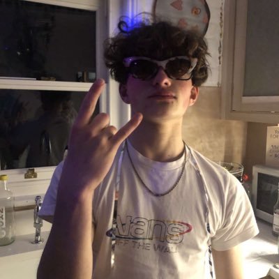 oowenthompsonn's profile picture. 