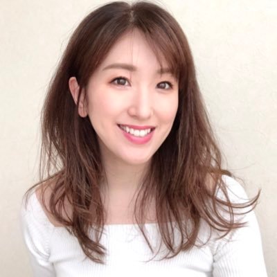 akuri_tsuno's profile picture. 「NoirRiche」nail&beauty 代表|リピーター様で溢れる幸せな安定経営サロン独立15年目|愛されサロンつくりアドバイザー|爪手肌美容の専門家