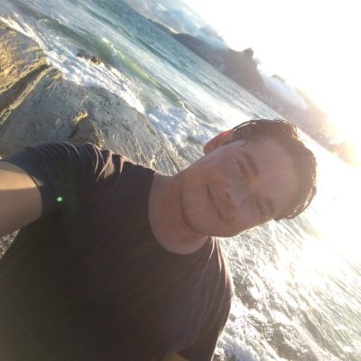 brunno_perez's profile picture. Me disseram que aqui era o lugar das tretas... Vim conferir.