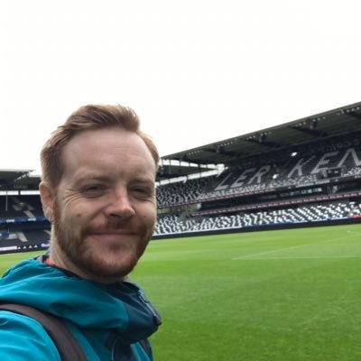 Freelance skuespiller og Rørosing. Elsker RBK, glad i Spurs.