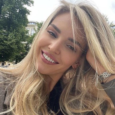 Samanth23249806's profile picture. Create a life that doesn't need a vacation
👔|Entrepreneur
🌎|Travelers
💡|Dreams become reality