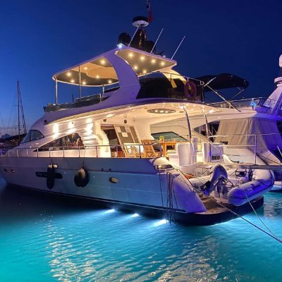 sizmirli3535's profile picture. 