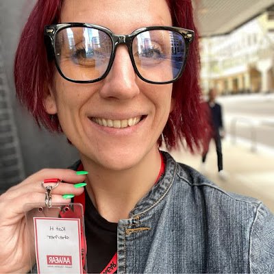 She/They Radical Harm Reduction Activist #harmreductionsaveslives Licensed Esthetician 🧬 💅 #oncologyesthetics
