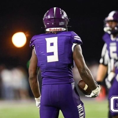 Milan High School💜🏈🏀⚽️ 6’0 190 Ibs Class of 24’ 3 ⭐️ RB gpa:3.0📚 #RBU phone:731-415-6529