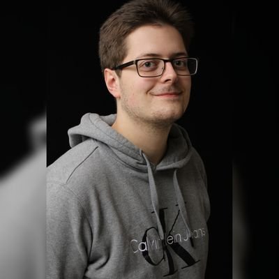 xX10Eric02Xx's profile picture. Erzieher