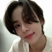 lino(@98JWO0) 's Twitter Profile Photo