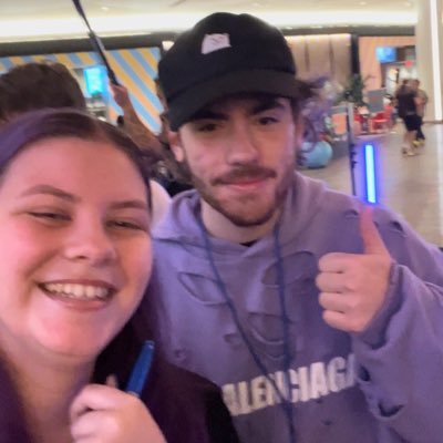 babydupe1's profile picture. | 21 | bi | pandastwt 🐼| dteamtwt ✨| ghosttwt 🦇|