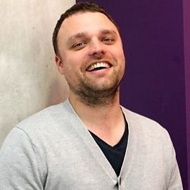 Daytimes Editor at @BBC5live, (Nicky/Naga/Adrian/Matt) The Martin Lewis Podcast, Must Watch @BBCSounds. https://t.co/BYnOPhr7Pg