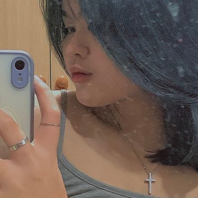 mikavly's profile picture.