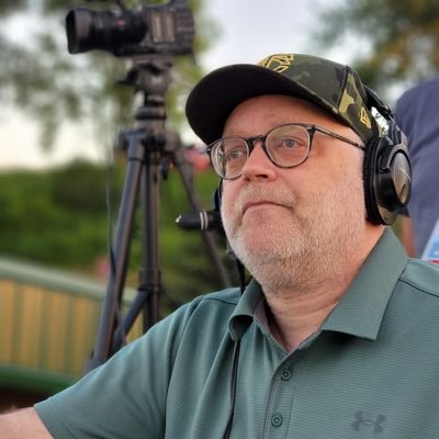 Director of Communications @HamlineU. 14-year VOX of @UMD_Football on @KDAL610 Duluth; MN preps @NSPNmn and @youthhockeyhub. #FM24 geek. Tweets mine.